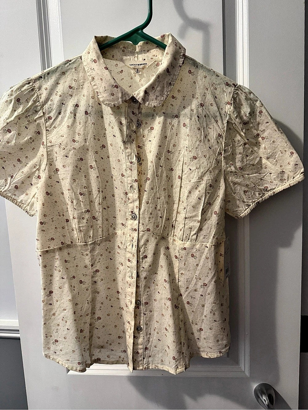 Wear Lucky Floral Button Down Shirt in Cream Size S/P NWT